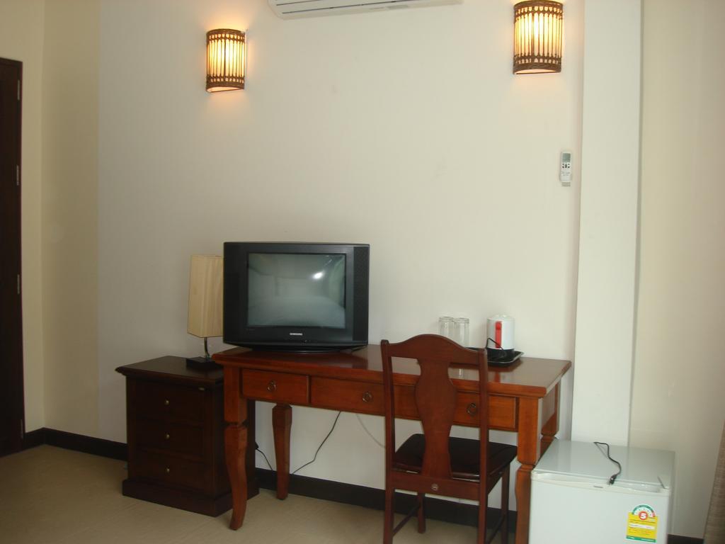 Tropicoza Hostel Patong Bilik gambar