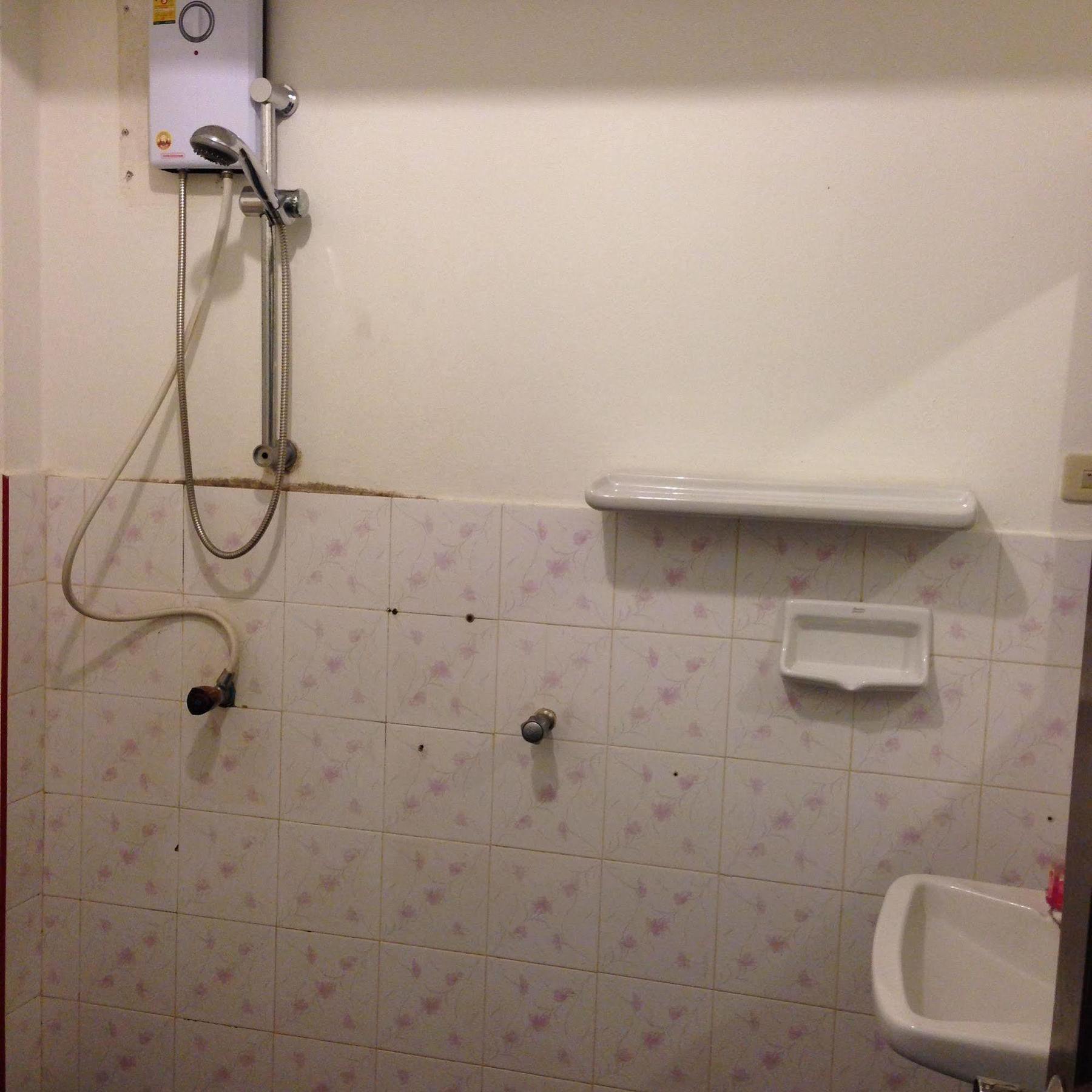 Tropicoza Hostel Patong Luaran gambar